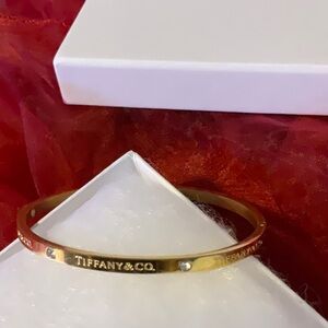 Fashion design bracelet